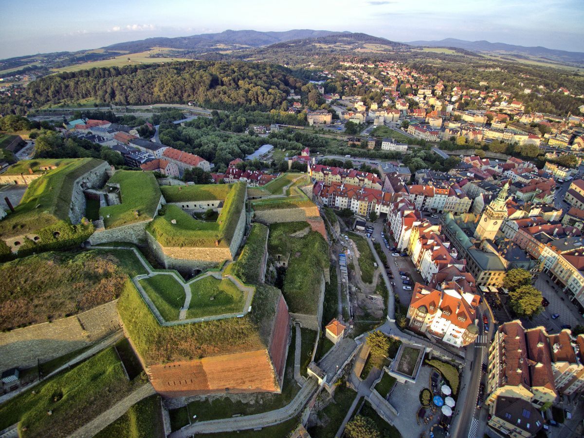 Masyw nie nika Stronie l skie Obozy Letnie Sportowe Zimowiska 
